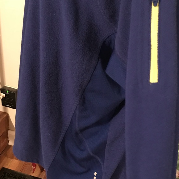 North face 1/4 zip - Picture 4 of 6